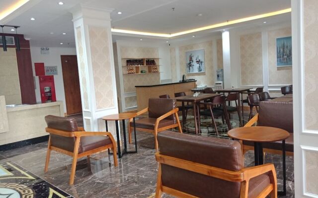 Luckful Hotel
