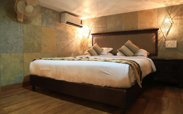 Ravine Hotel
