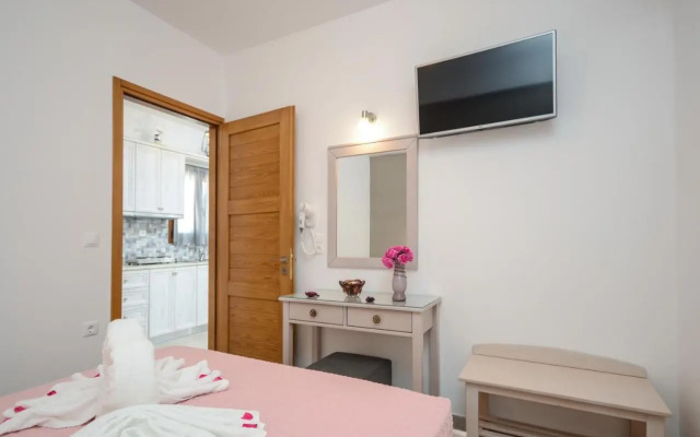 Margaritis Apartments 2