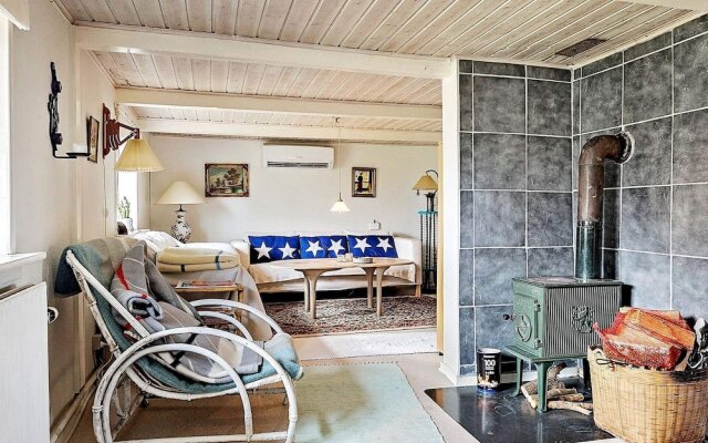 6 Person Holiday Home in Ringkøbing