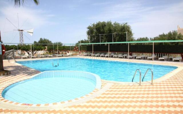 Triton Gardens Hotel