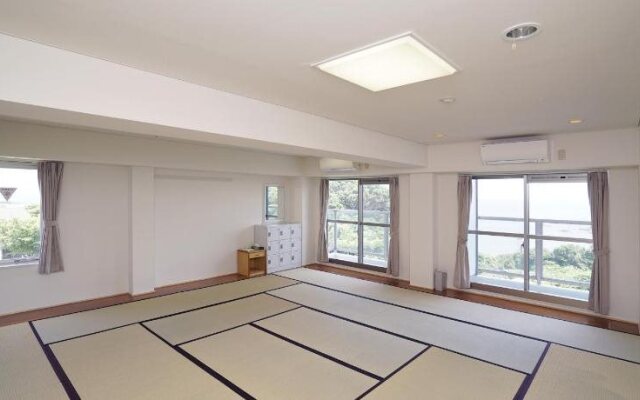 Tobi Hostel and Apartments