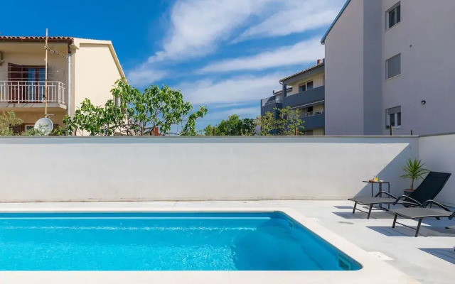 Laura Pula in Pula With 3 Bedrooms and 3 Bathrooms