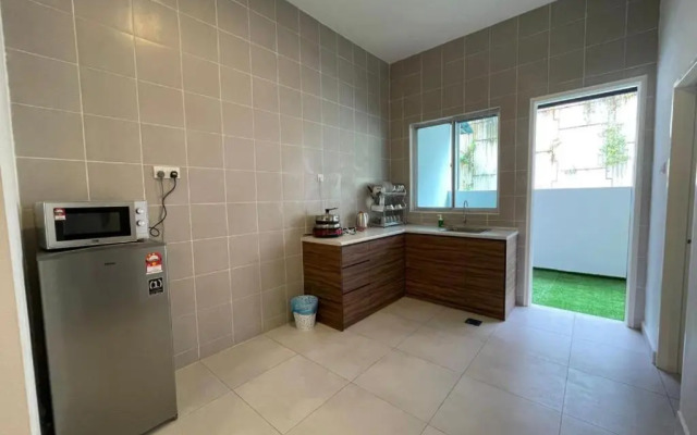 Dreamscape Apartment @ Golden Hills