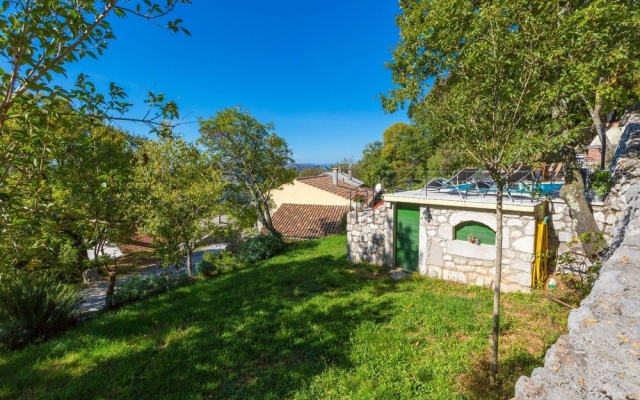 Quaint Holiday Home in Grizane With Swimming Pool