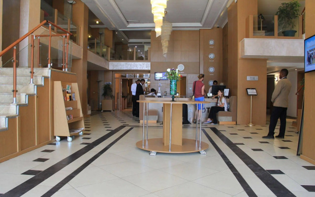 Momona Hotel