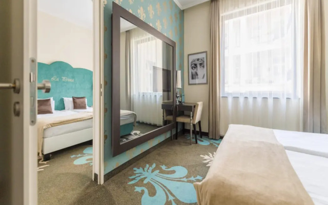 La Prima Fashion Hotel