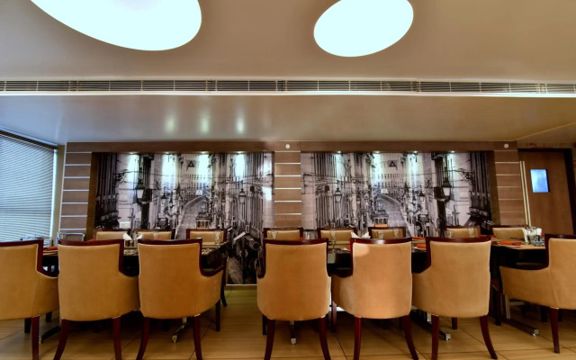 Hotel Kama International