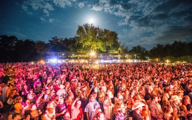 Braun Rio 3 Bedrooms 3 Bathrooms Home