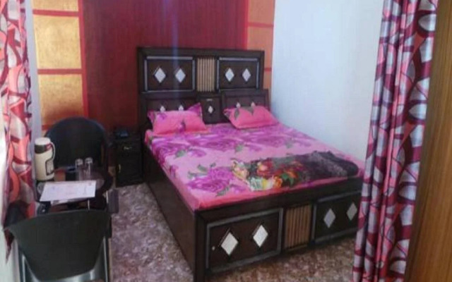 Hotel Jan Jan Tak