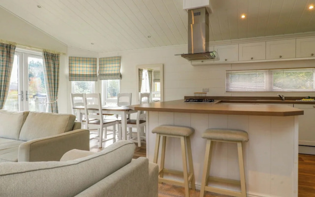 Lakeview Lodge