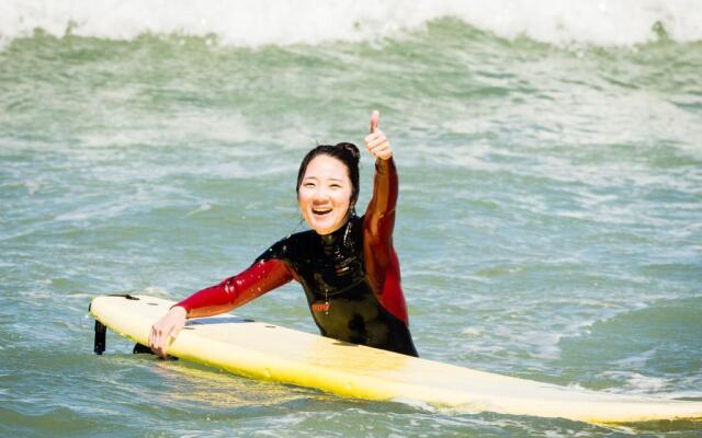 Hostel & Surfcamp 55