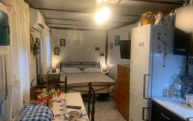 Effie's Maisonette With Detached Studio
