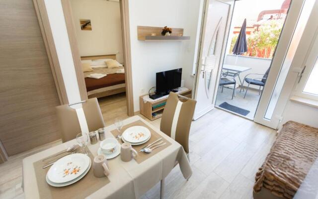 Apartment Rosemary 24