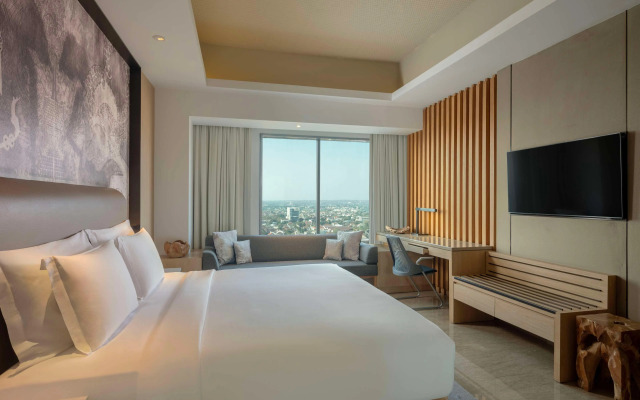 Alila Solo, Java