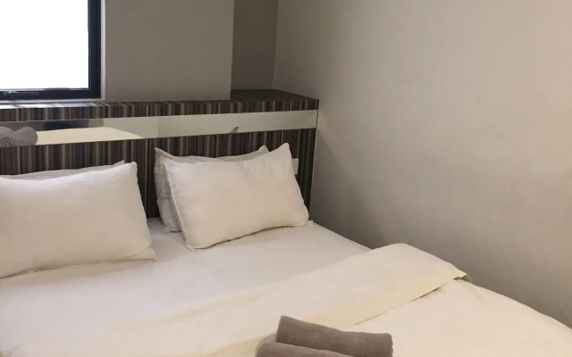 Kino Hotel