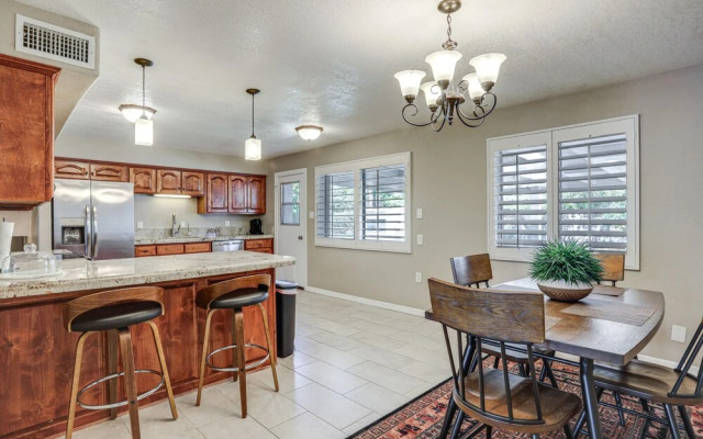 Scottsdale Vacation Rental W/ Patio & Game Room!