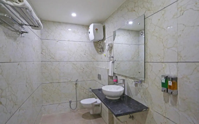 Hotel Decent Suites