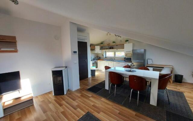 Rooms and Apartments IstraSoley