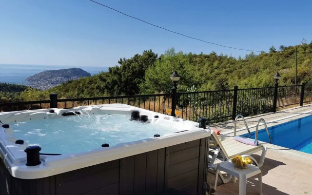 Luxury Villa in Alanya near Beach, Alanya Villa 1019
