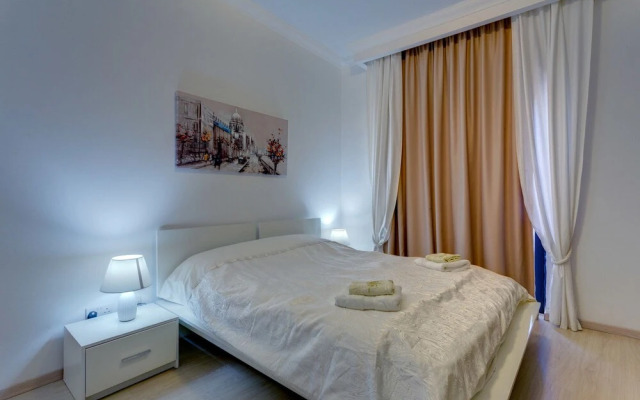Central Apartment in St Julian s Perfect for Families
