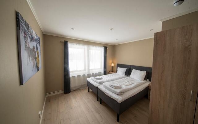 Pinetree Lodge