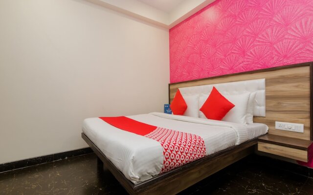 OYO 12894 Bunty Residency