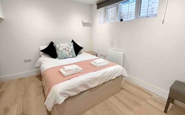 Charming Duplex 10min to London Bridge, Quiet