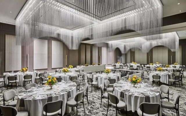 Daxton Hotel Birmingham, Curio Collection by Hilton