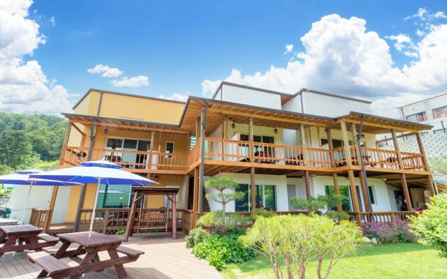 Gapyeong Art Pension