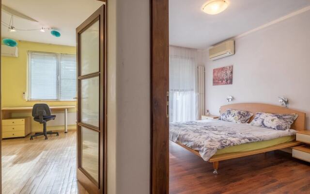 FM Economy 3-BDR Apartment - Spacious Lozenetz Area