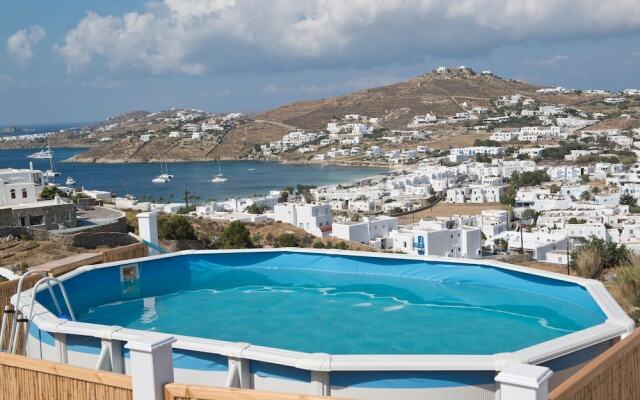 Anixi Lounge Suites - Adults Only