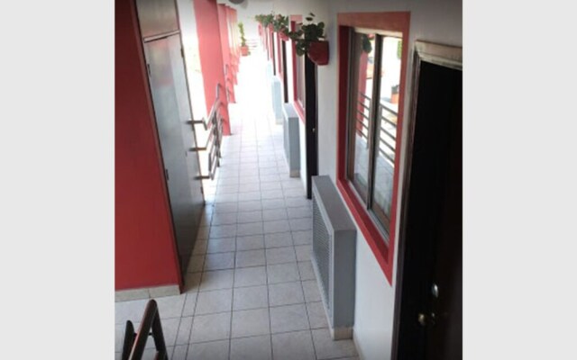Hotel El Descanso Inn