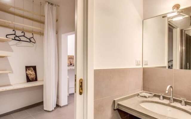 Trastevere budget studio