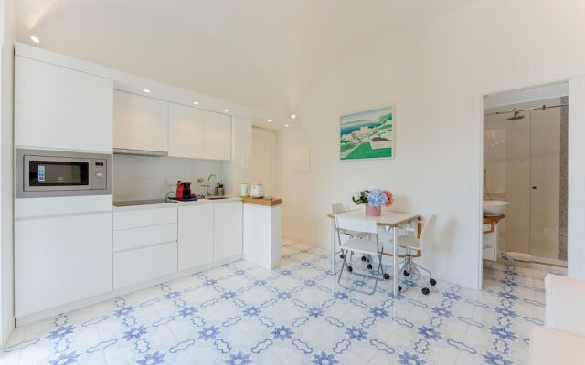 Azzurra, Capri Center