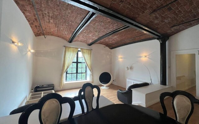 2-bed Apartment in Liverpool at Albert Dock
