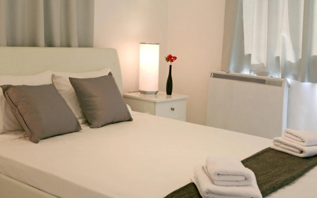 Corina Suites and Apartments