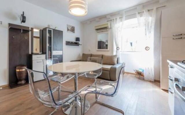 Old Town Charm Apartment