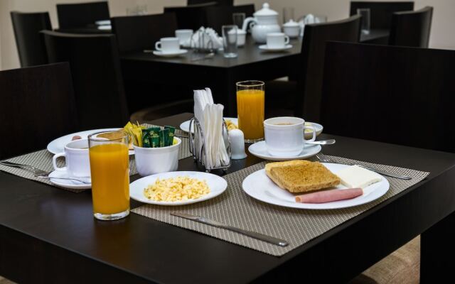Hotel La Ria Durán