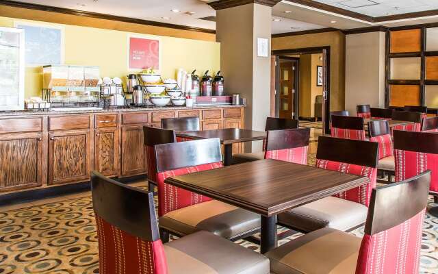 Comfort Inn & Suites Meriden East