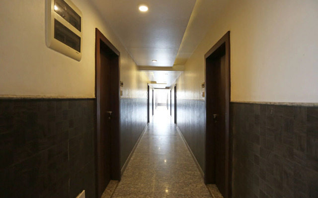 OYO 8190 Hotel Satyan Inn