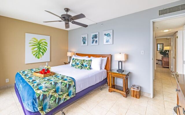 Valley Isle 1108b 2 Bedroom Condo by RedAwning