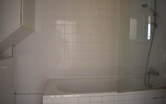 Spacious 2 Bedroom Apartment in Paris 2nd