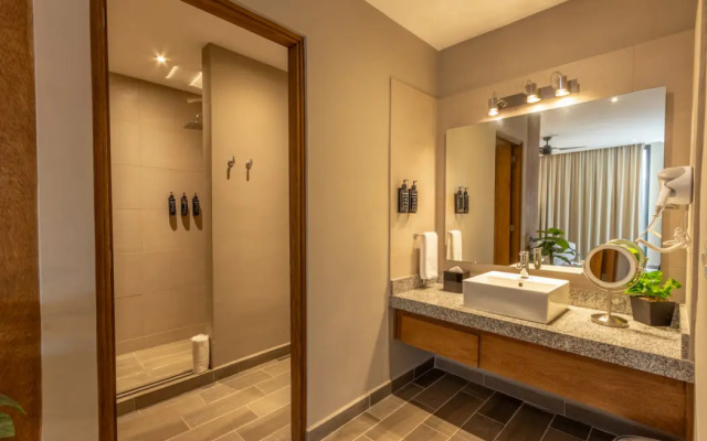 Nirú Ocean Suites by Binniguenda