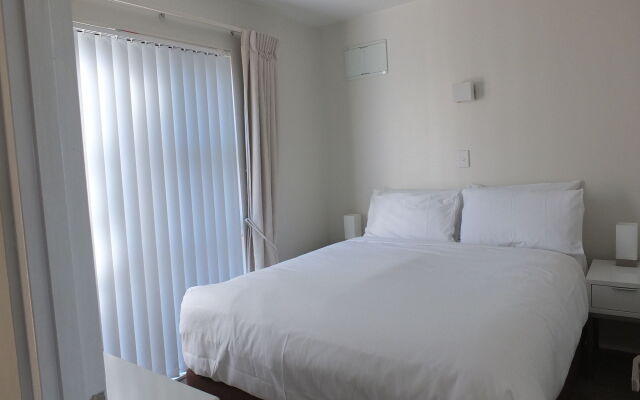 Le Chalet Waiheke Apartments