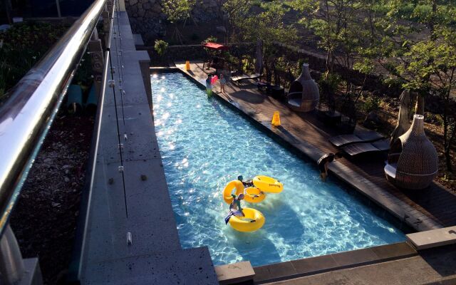 Camphortree Hotel & Resort