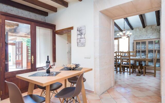 SA FONT - Villa for 6 people in Petra.