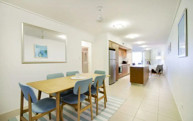 Tranquility Luxury 2 Bedroom Apartment