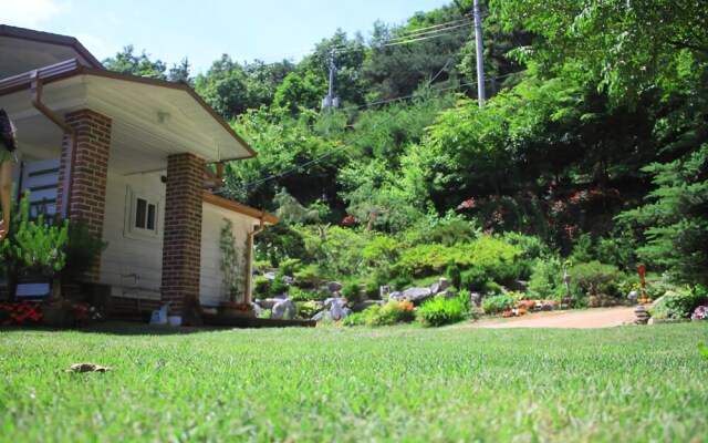 Yeoju Mineral Spring Pension