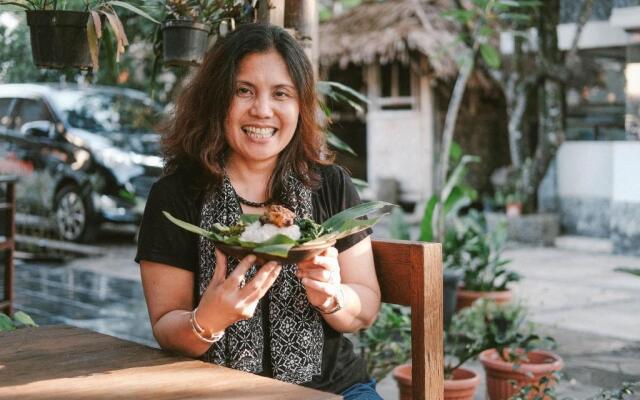 Kopilimo Cafe and Homestay
